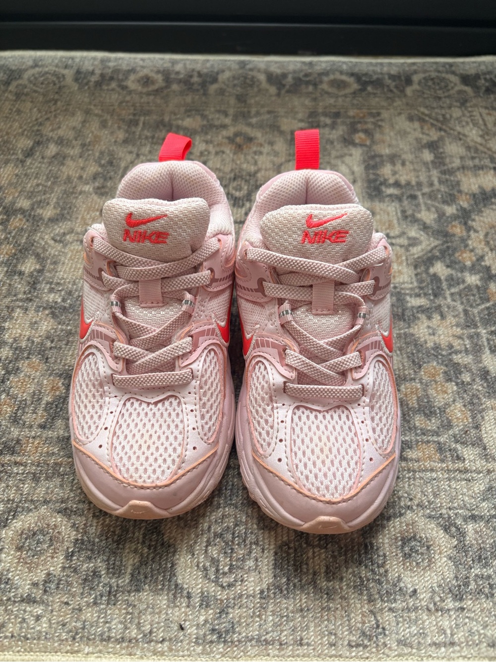 Nike V5 RNR Kids Pink Sneakers Size 11C